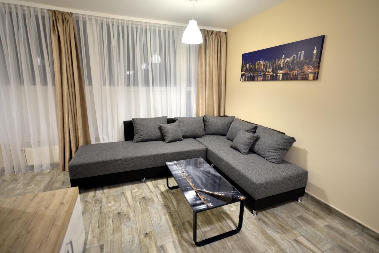 Panorama Apartment *